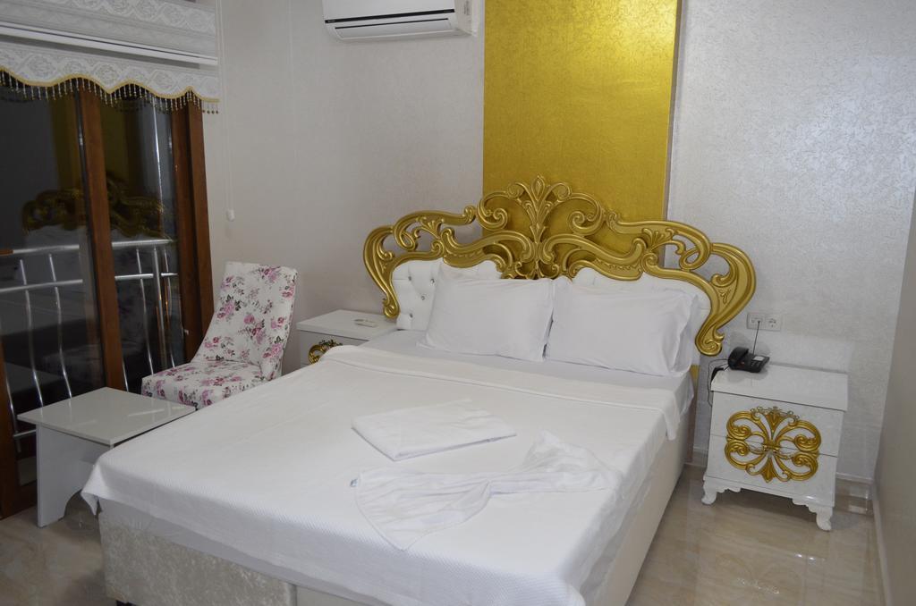 Alev Palace Otel Arsuz Szoba fotó