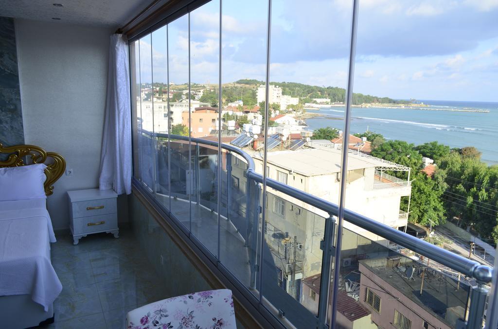 Alev Palace Otel Arsuz Szoba fotó